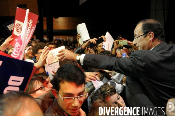 Francois hollande a besancon