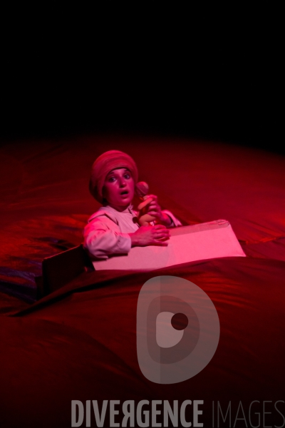 Voyageurs immobiles , de  Philippe Genty et Mary Underwood