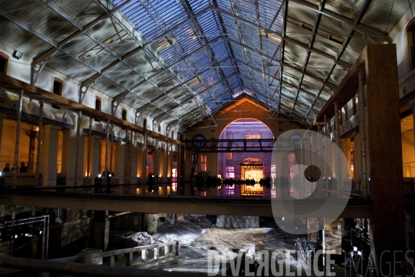 Mise en image et en lumière des bâtiments par Jean-François Touchard.