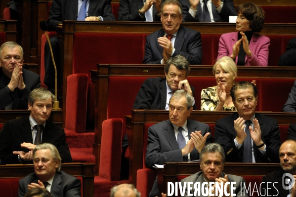 Rentree a l assemblee nationale pour les ministres evinces du gouvernement.