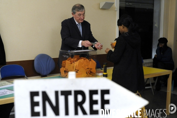 Victoire de jean-pierre bechter dans le second tour des elections municipales a corbeil-essonnes