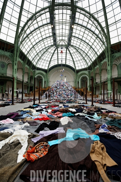 Personnes - Christian Boltanski - MONUMENTA 2010 - Grand Palais
