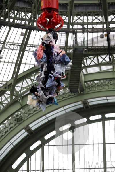 Personnes - Christian Boltanski - MONUMENTA 2010 - Grand Palais