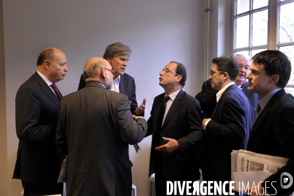 Coulisses de l election. francois hollande a son qg de campagne