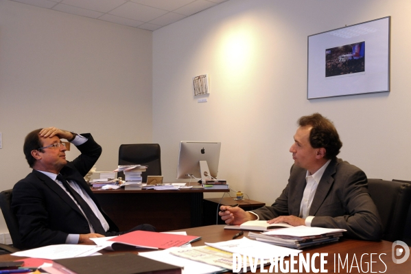 Coulisses de l election. francois hollande a son qg de campagne