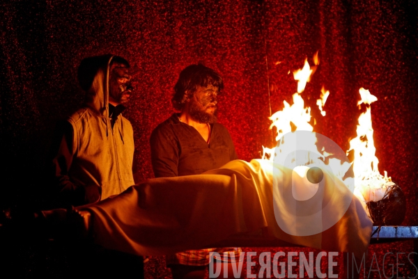 Idiot !  librement inspiré de Fedor Dostoïevski, un spectacle de Vincent Macaigne