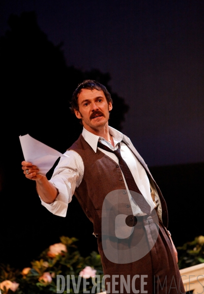 Vie privée d après The Philadelphia Story de Philip BARRY, mise en scène de Pierre LAVILLE