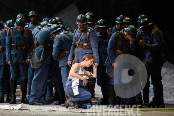 La Fille du régiment  de Donizetti, Mise en scène  Laurent Pelly