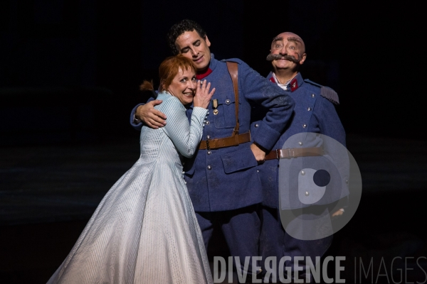 La Fille du régiment  de Donizetti, Mise en scène  Laurent Pelly