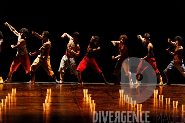 Agwa, Mourad Merzouki - Companhia Urbana de Dança