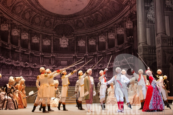 Flammes de Paris par le Ballet du Thév¢tre BolchovØ