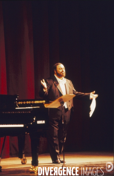 Luciano pavarotti