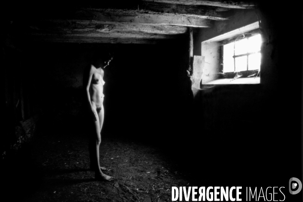 Spectre, fantome ou diable, je veux voir ce que c est.