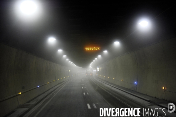 Désamiantage du revêtement de la chaussée du tunnel de Chamoise