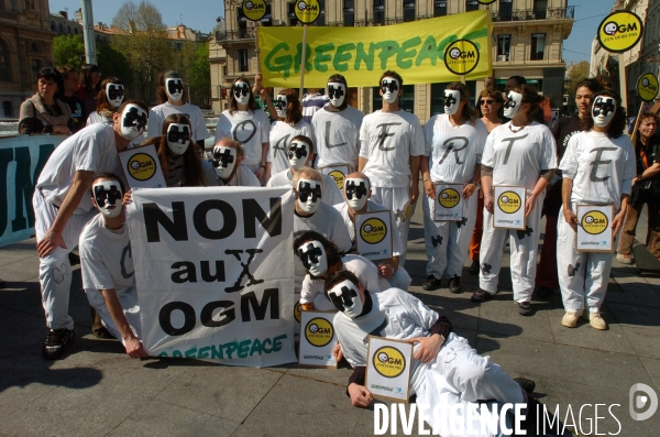 Marseille le 7 avril. association ecoalerte se mobilise contre les dangers des o.g.m.