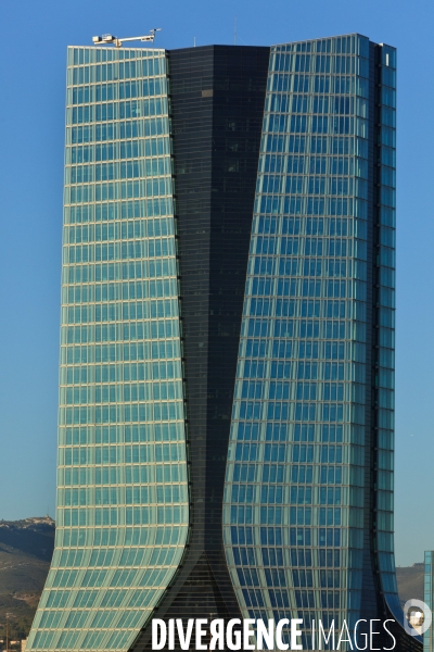 La tour CMA-CGM et le Grand Port Maritime de Marseille