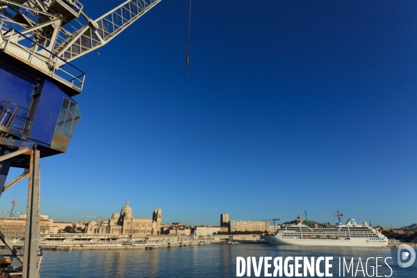 La tour CMA-CGM et le Grand Port Maritime de Marseille