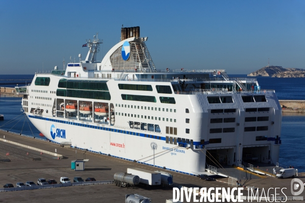 La tour CMA-CGM et le Grand Port Maritime de Marseille