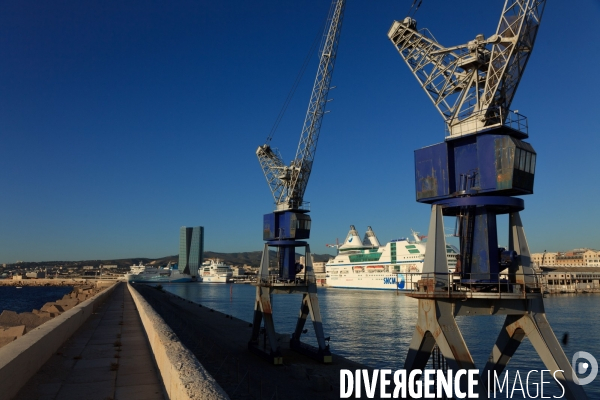 La tour CMA-CGM et le Grand Port Maritime de Marseille