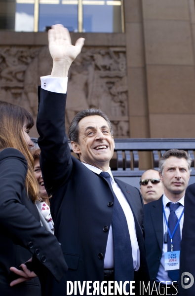 Nicolas sarkozy et carla bruni-sarkozy au rassemblment du 1 er mai, place du trocadéro