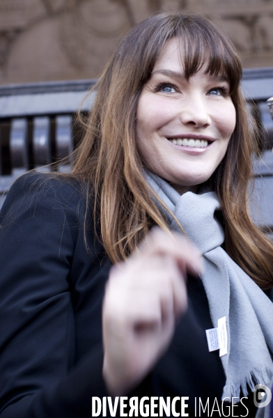 Nicolas sarkozy et carla bruni-sarkozy au rassemblment du 1 er mai, place du trocadéro