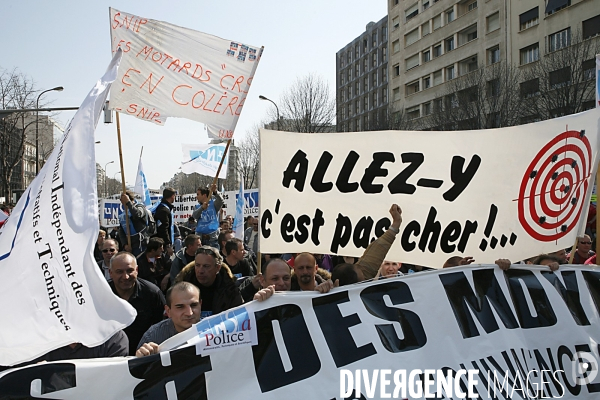 Manifestation des policiers de l UNSA.