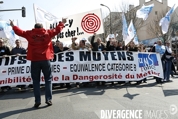 Manifestation des policiers de l UNSA.