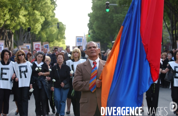 Céremonies pour le 91 éme anniverssaire du genocide armenien a marseille.