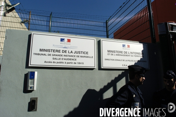 Marseille le 6 10 2006. amir assouani détenu au centre de rétention du canet