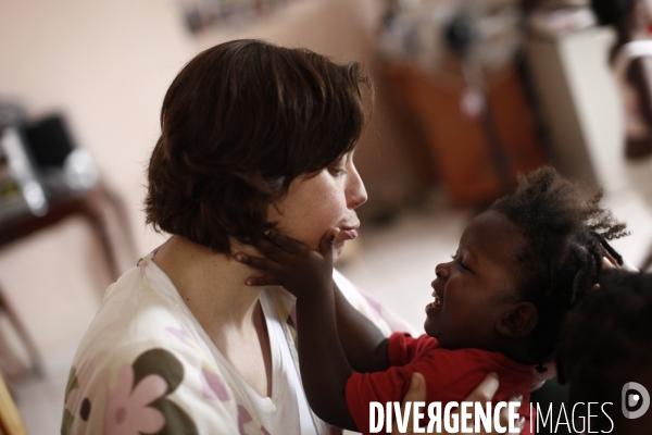 Le collectif sos-haiti-enfants-adoptes, en deplacement en haiti afin de tenter d accelerer les procedures d adoptions.