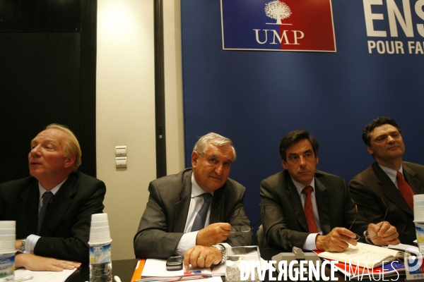 BUREAU POLITIQUE DE L  UMP, au siege du parti.