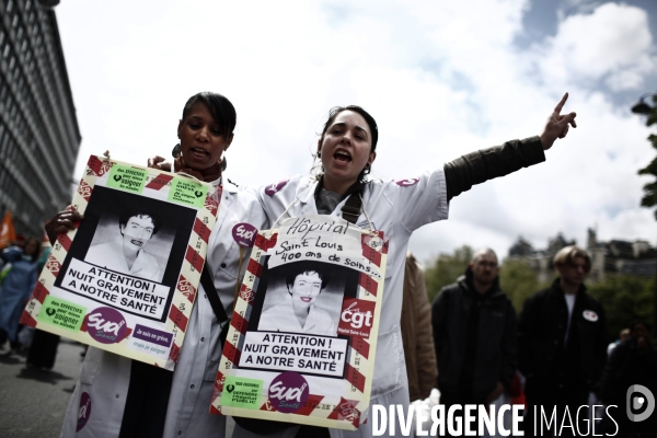 Manifestation des medecins et infirmiers des hopitaux pour la defense du service public et contre la reforme de la sante.