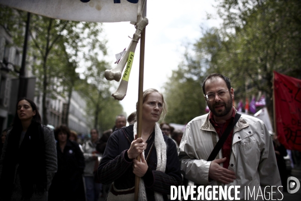 Manifestation des medecins et infirmiers des hopitaux pour la defense du service public et contre la reforme de la sante.