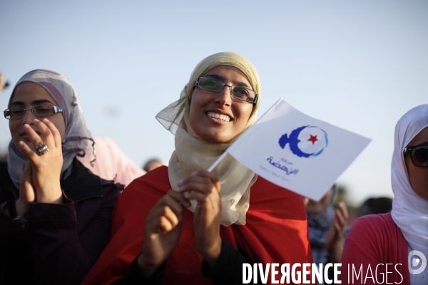 Le dernier meeting politique du parti islamique ennahdha a tunis, deux jours avant les elections de   l  assemblee constituante.