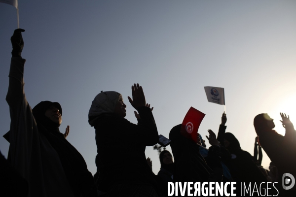 Le dernier meeting politique du parti islamique ennahdha a tunis, deux jours avant les elections de   l  assemblee constituante.