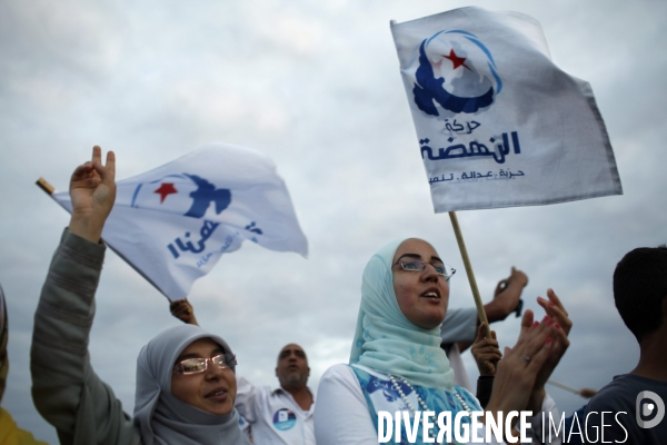 Le dernier meeting politique du parti islamique ennahdha a tunis, deux jours avant les elections de   l  assemblee constituante.