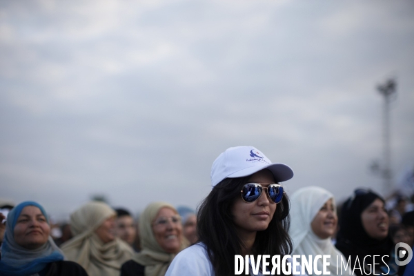 Le dernier meeting politique du parti islamique ennahdha a tunis, deux jours avant les elections de   l  assemblee constituante.