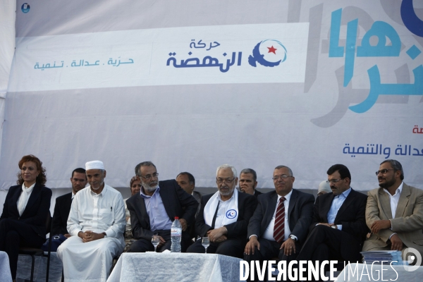 Le dernier meeting politique du parti islamique ennahdha a tunis, deux jours avant les elections de   l  assemblee constituante.