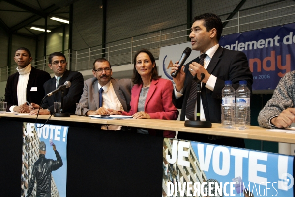 SEGOLENE ROYAL participe au Parlement des Banlieues a Bondy.