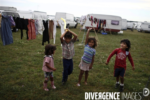 Rassemblement religieux des gens du voyage evangelistes, a chaumont (haute-marne)