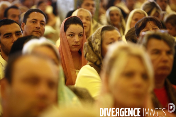 Rassemblement religieux des gens du voyage evangelistes, a chaumont (haute-marne)