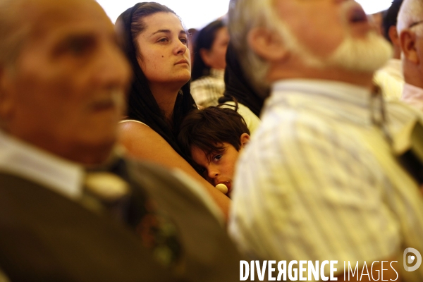 Rassemblement religieux des gens du voyage evangelistes, a chaumont (haute-marne)