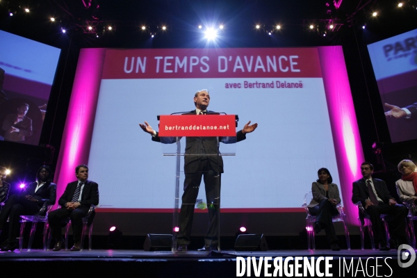 Meeting, au zenith, de bertrand delanoe, candidat pour les municipales a paris.