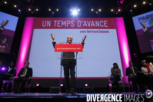 Meeting, au zenith, de bertrand delanoe, candidat pour les municipales a paris.