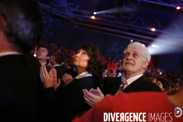 Meeting, au zenith, de bertrand delanoe, candidat pour les municipales a paris.