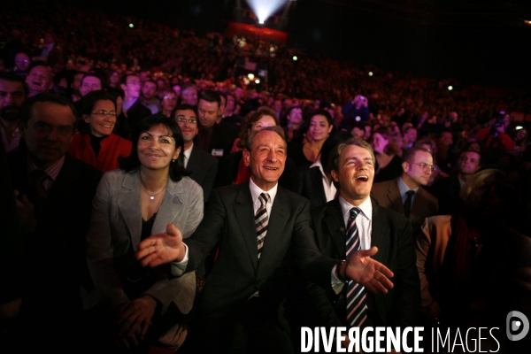 Meeting, au zenith, de bertrand delanoe, candidat pour les municipales a paris.