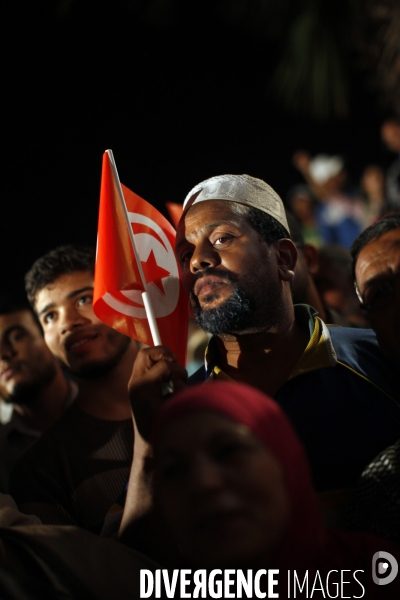 Soiree de victoire du parti islamiste tunisien ennhadha aux elections pour l assemblee constituante.