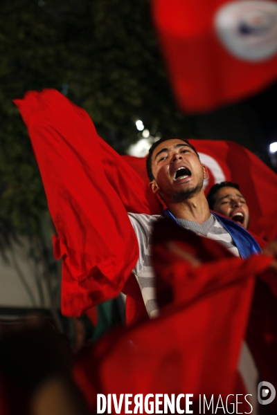 Soiree de victoire du parti islamiste tunisien ennhadha aux elections pour l assemblee constituante.