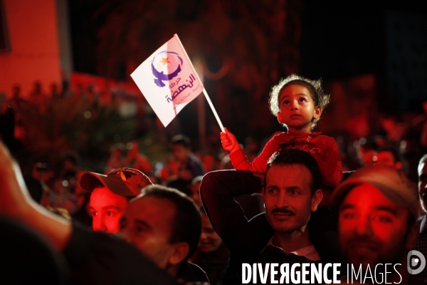 Soiree de victoire du parti islamiste tunisien ennhadha aux elections pour l assemblee constituante.