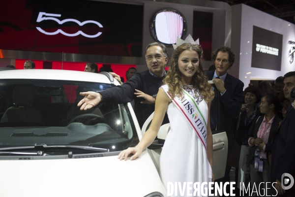 Salon de l automobile a paris.